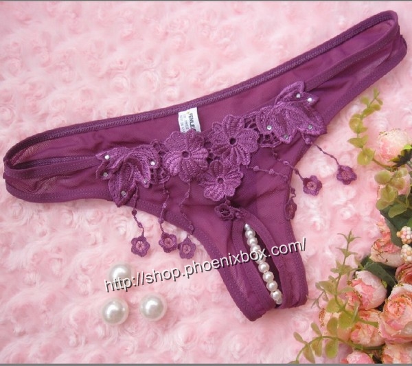 エロ下着の通販商品：パール付のオープンクロッチE6022・紫・イメージ写真２